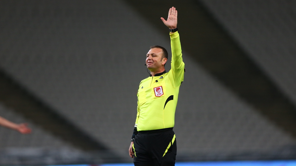 Tolga Özkalfa'dan flaş karar!