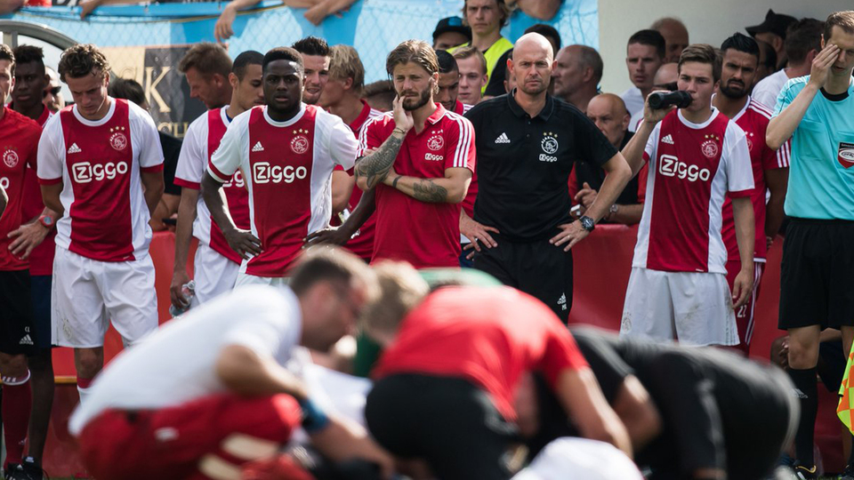 Genç yıldızın sahada kalbi durdu!