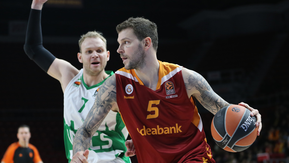 G.Saray'da bir ayrılık daha!