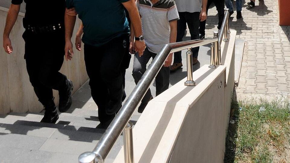 MİT ve polisten kritik FETÖ operasyonu! Bakanlıklara bu evlerden sızmışlar