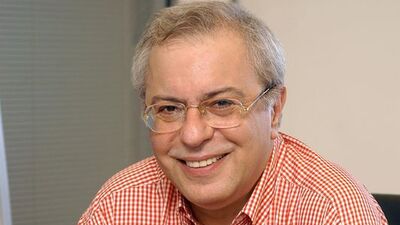 Gazeteci Okay Gönensin hayatını kaybetti