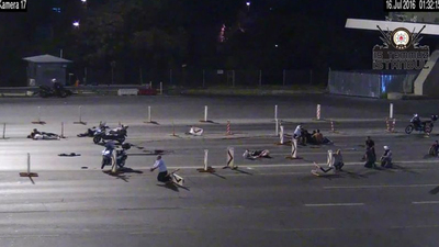 "Hiçbir polis silahını teslim etmeyecek talimatı verdim"