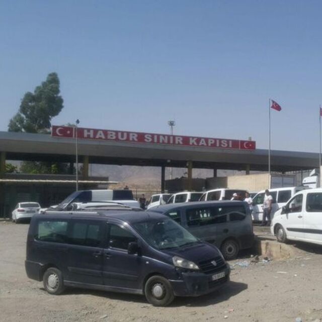 Habur Sınır Kapısı'nda giriş-çıkışlar durdu