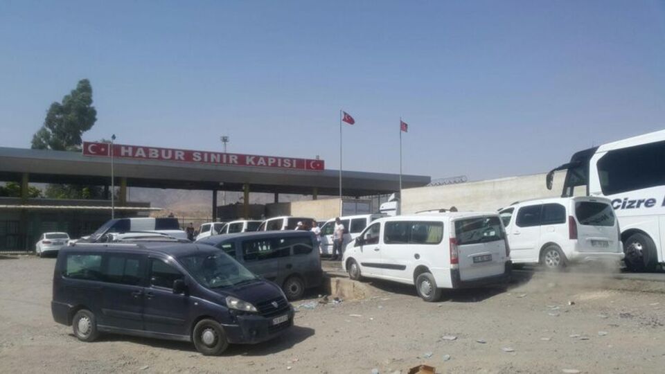 Habur Sınır Kapısı'nda giriş-çıkışlar durdu