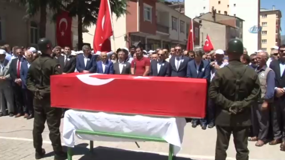 PKK'lı teröristlerce şehit edilen Necmettin öğretmene veda