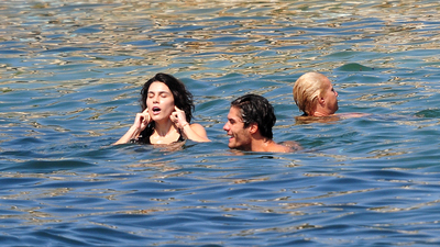 Sürpriz yakınlaşma