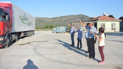 Domatesleri işte böyle gönderiyorlar