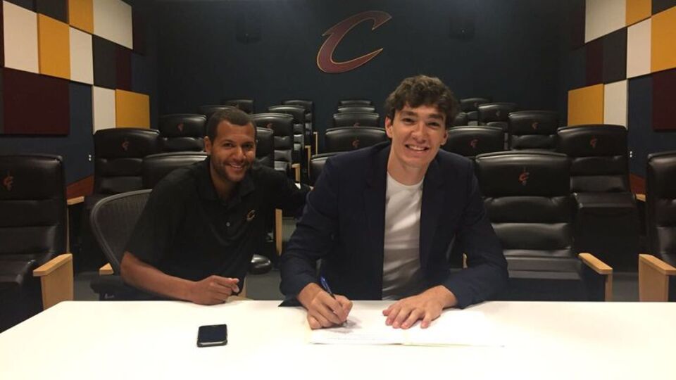 Cedi Osman resmen Cleveland Cavaliers'ta