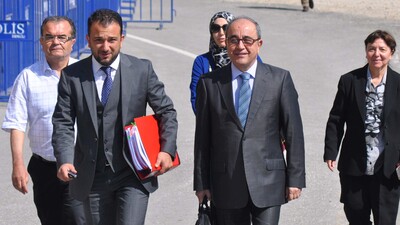 Eski rektör FETÖ'den tutuklandı