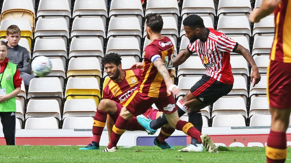 Sunderland'i Lens taşıdı!