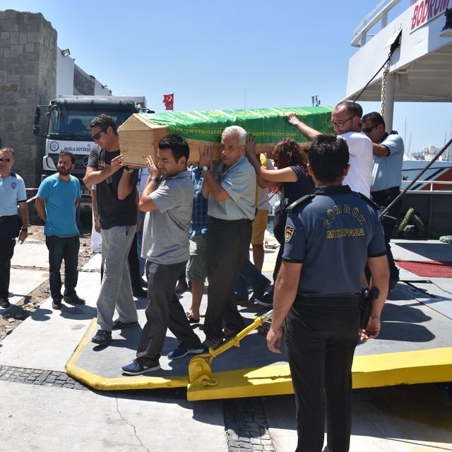 Ege'deki depremde hayatını kaybetmişti! Cenazesi Türkiye'ye getirildi
