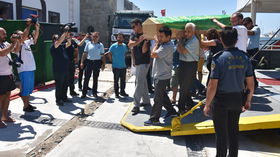 Ege'deki depremde hayatını kaybetmişti! Cenazesi Türkiye'ye getirildi