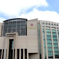 Cumhuriyet gazetesi davasında ilk gün savunmaları