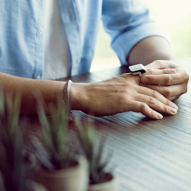 Parmağınızı telefona dönüştürüyor!