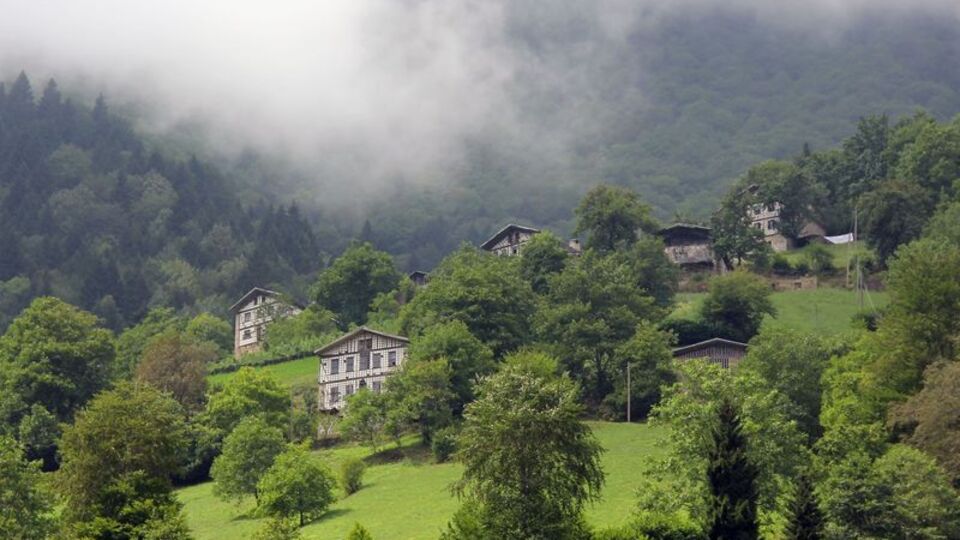 Oteller doldu, akın akın geliyorlar! Araç bile kalmadı