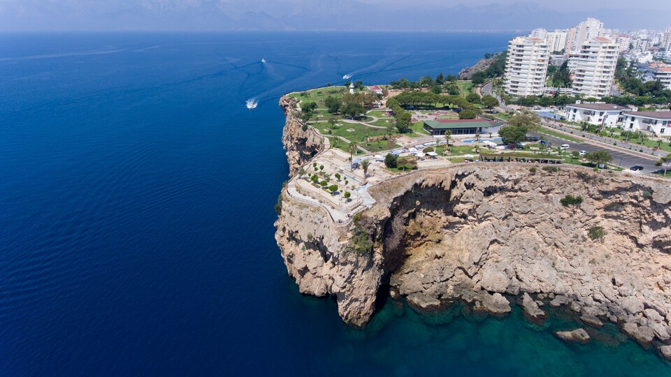 Antalya ihalesi milyar sınırını aştı