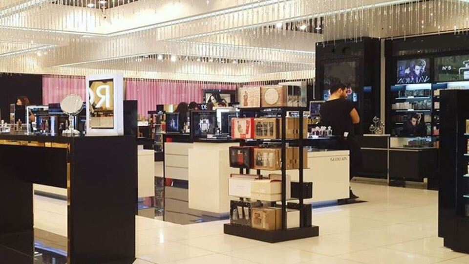 İki mağazayı da kapatıp Türkiye'den çıkıyor