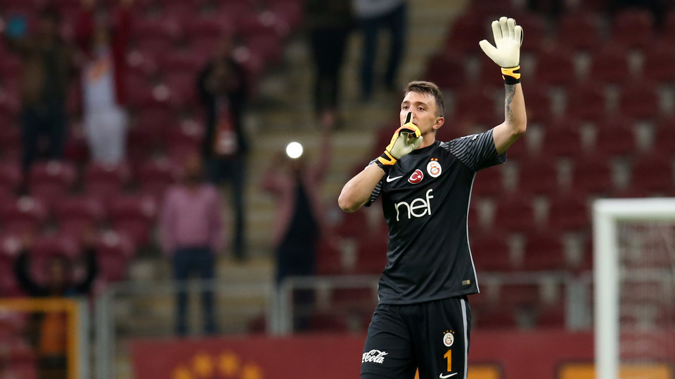 İmzayı attı! "Saçları beyazlayana kadar..."