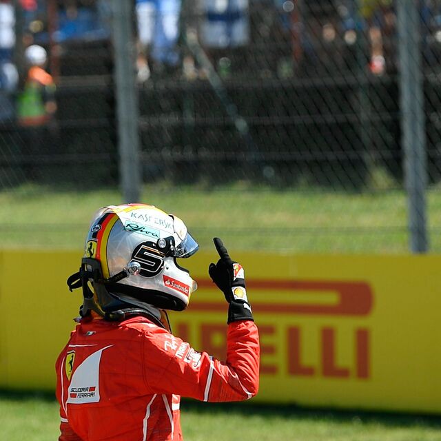 Macaristan'da avantaj Vettel'in
