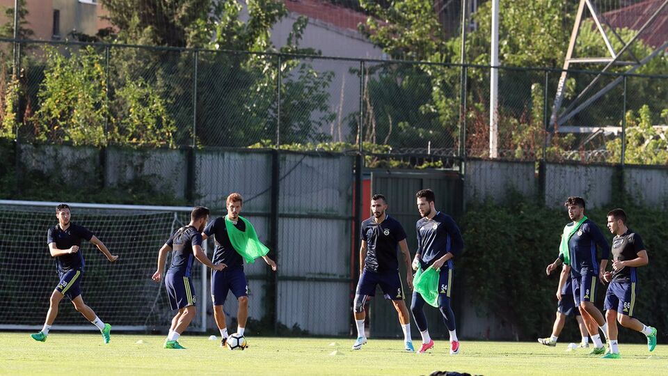 F.Bahçe Sturm Graz'a hazırlanıyor
