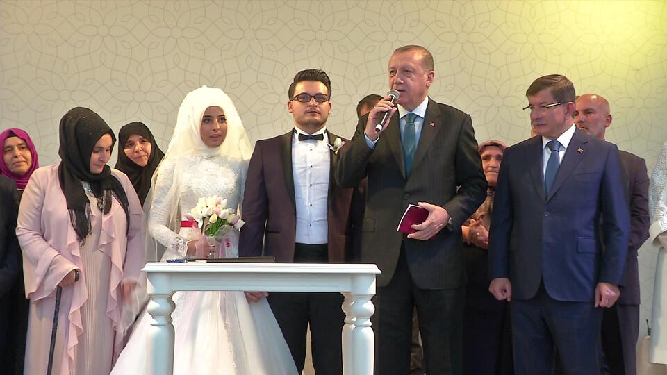 Cumhurbaşkanı Erdoğan, 15 Temmuz şehidinin oğlunun nikah şahidi oldu