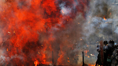 Dünyanın izlediği seçimde 10 kişi öldü: Artık topyekün savaştayız