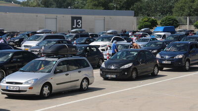 Tatillerini geçirmek için yurda dönüyorlar
