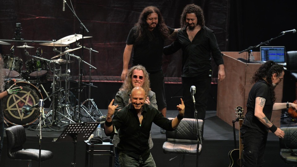 14 aradan sonra Açıkhava'yı salladı