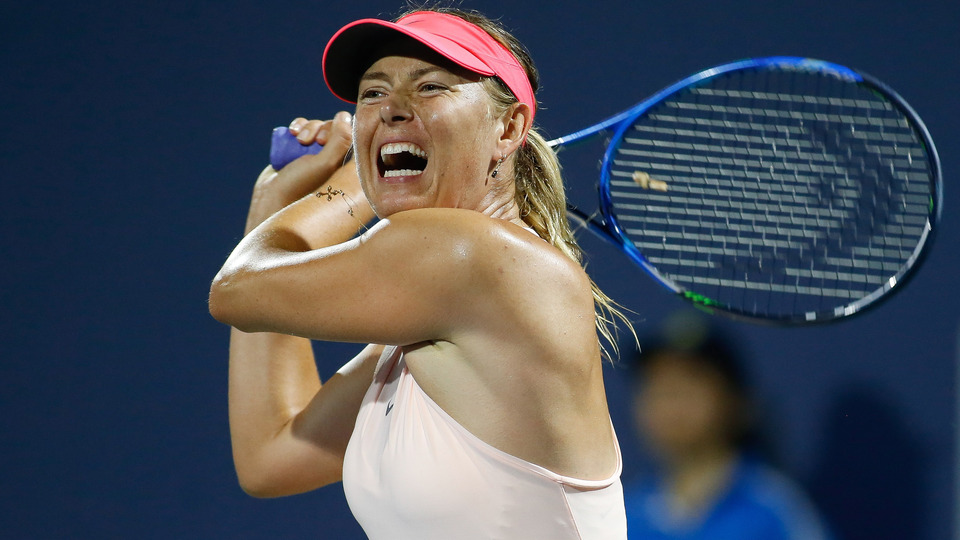 Sharapova galibiyetle döndü