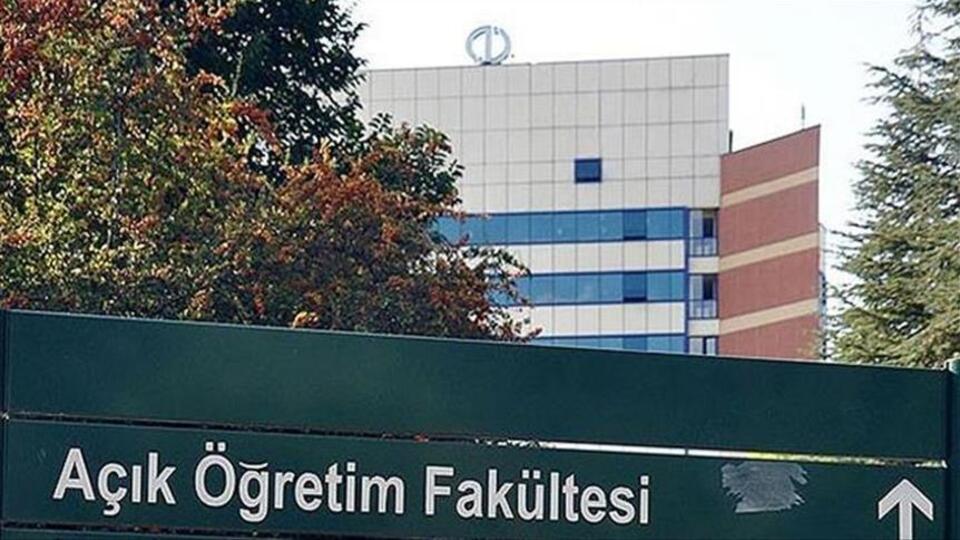 AÖF Yatay Geçiş başvuruları başladı