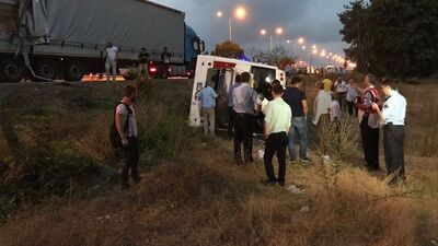 Samsun'da halk otobüsü ile TIR çarpıştı: 28 yaralı