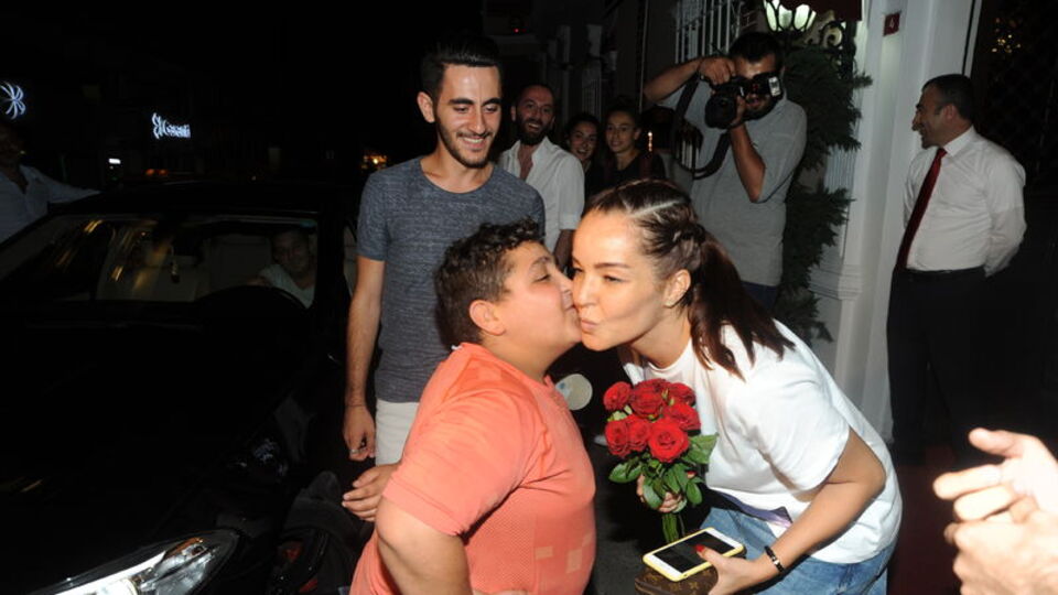 Bengü'den çiçekçiye 200 TL