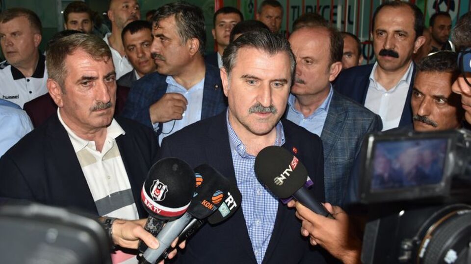 Bakan Bak'tan olaylara tepki