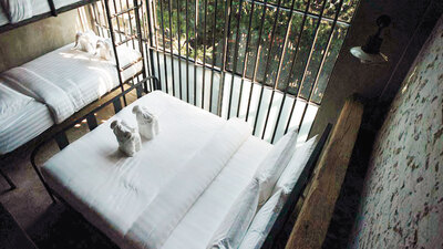 140 TL'ye hapishanede bir gece