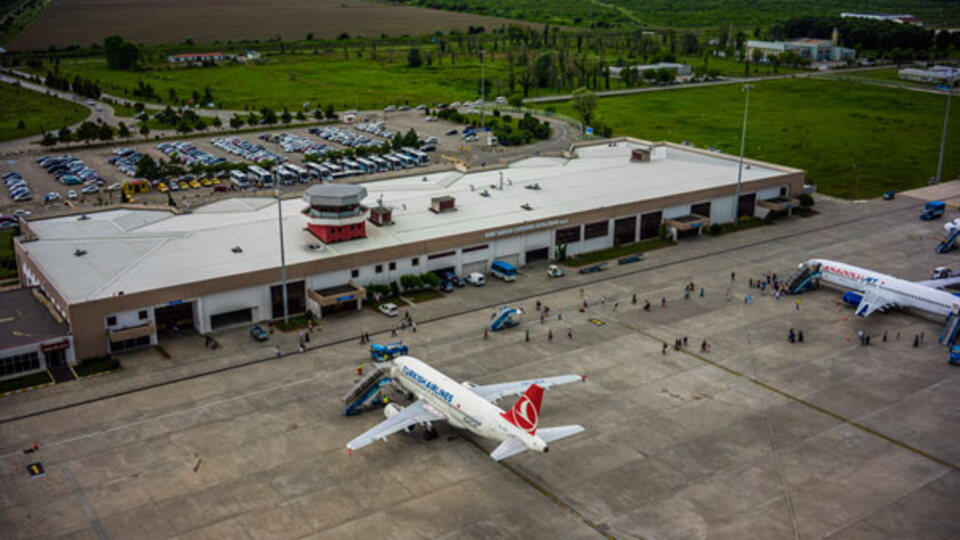 Pistler çatladı 3 ay uçuşlara kapatıldı!