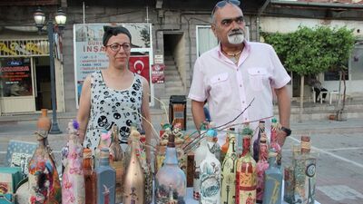 Atık şişeleri sanat eserine dönüştürüyor