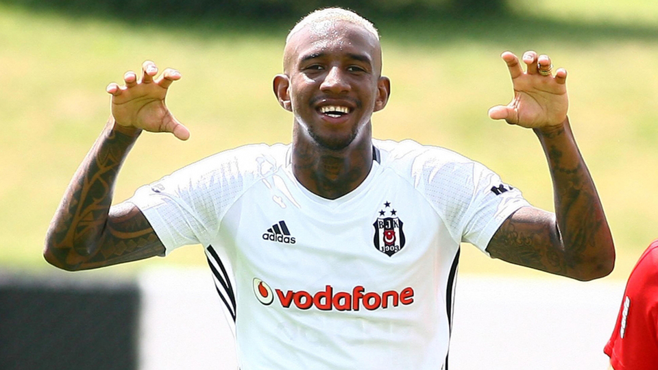 Talisca resmen açıkladı! Önümüzdeki sezon...