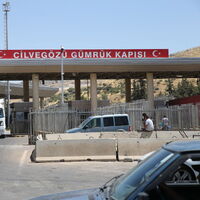 Cilvegözü Sınır Kapısı'ndaki geçişlere sınırlama getirildi