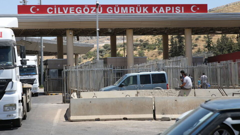 Cilvegözü Sınır Kapısı'ndaki geçişlere sınırlama getirildi