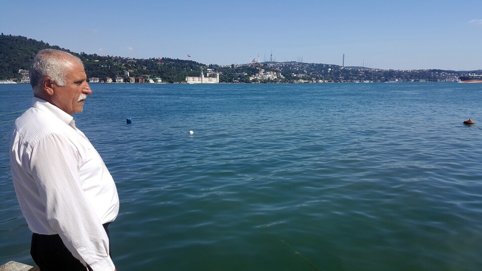 İstanbul Boğazı gemi geçişlerine açıldı