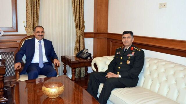 Kara Kuvvetleri Komutanı Orgeneral Çolak'tan Vali Kaban'a veda ziyareti