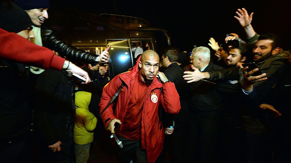 De Jong'tan rest!