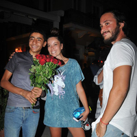 "Sevgilim izin verir misin?"