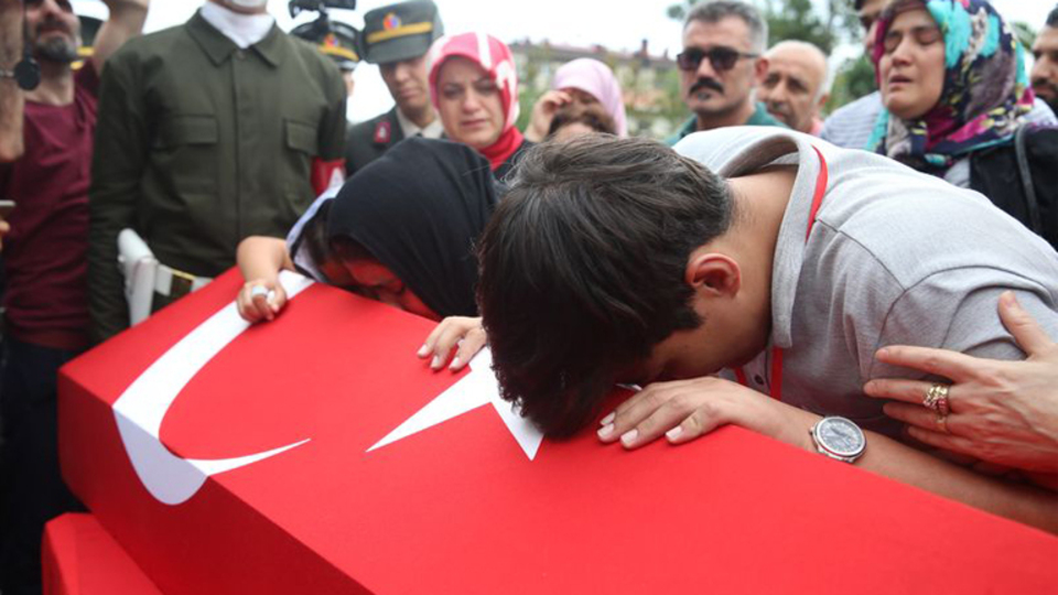 Trabzon şehidine, doğum gününde son veda!