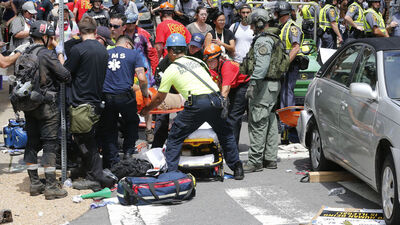 ABD'de dehşet! Araç göstericilerin arasına daldı: 1 ölü