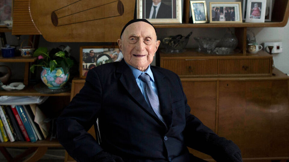 Dünyanın en yaşlı adamı 113 yaşında öldü!