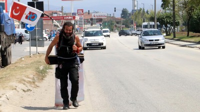 Şampiyonluk için 42 gündür yürüyor!