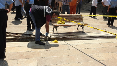 Cami bahçesinde silahlı saldırı: 1'i ağır 2 yaralı