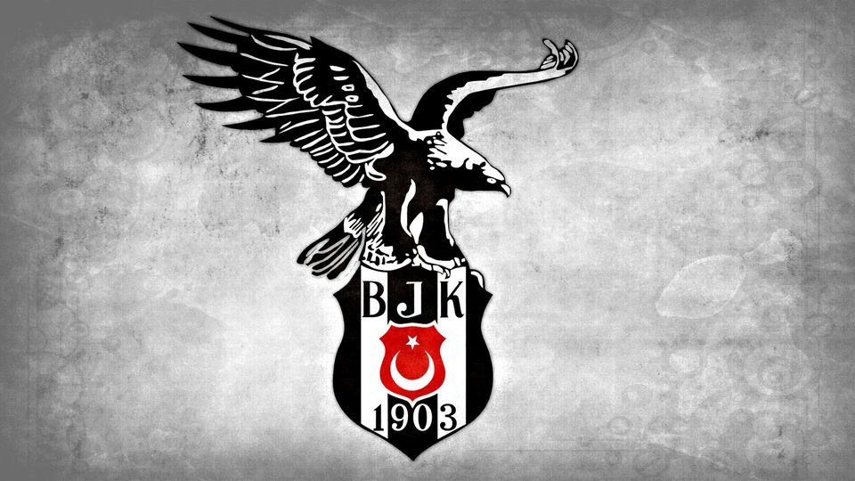 Beşiktaş istedi ama kulübüyle sözleşme uzatıyor