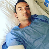 Ünlü sunucudan kötü haber!